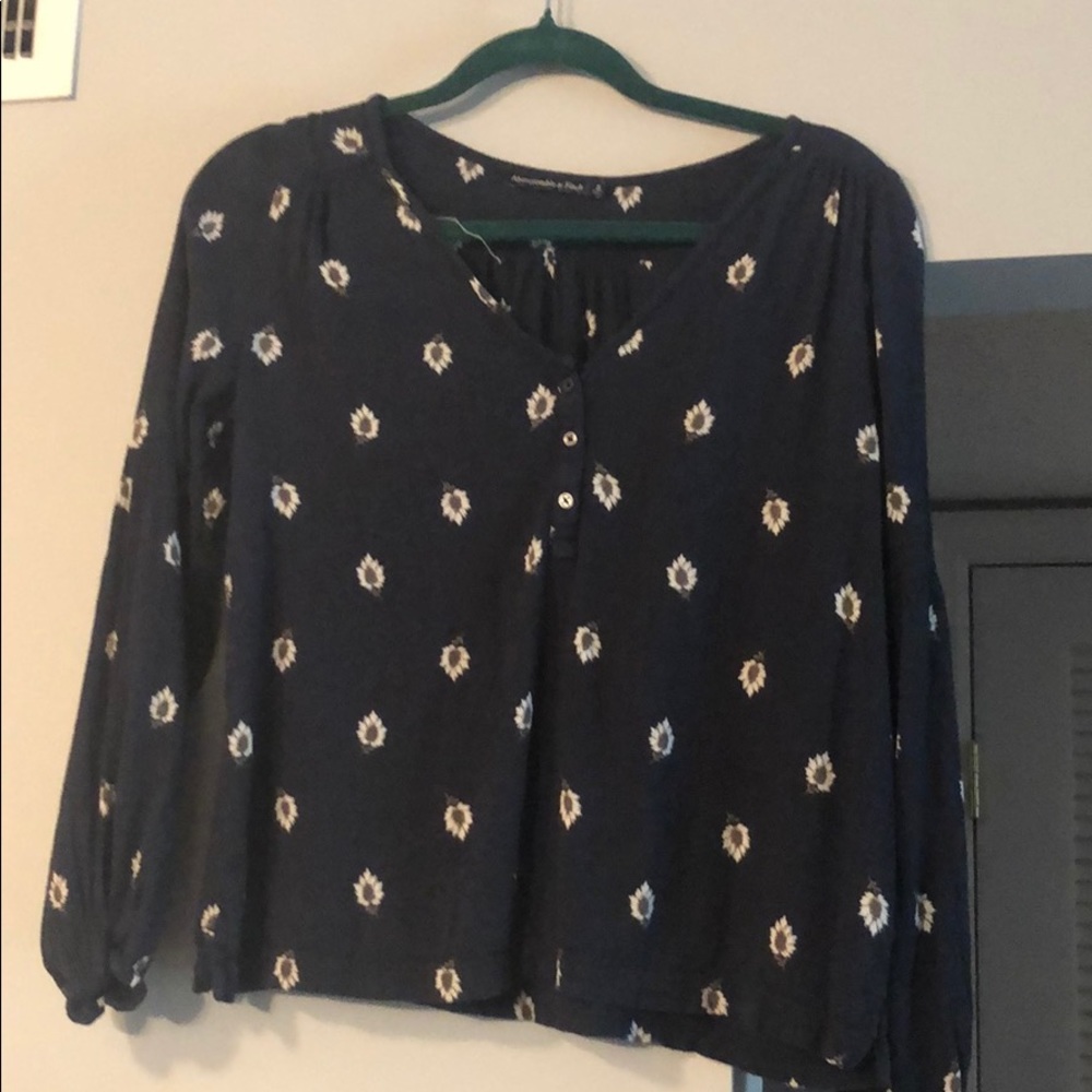 Abercrombie top